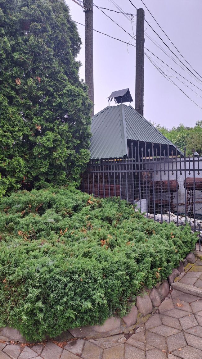 Продаж  двоповерхового будинку