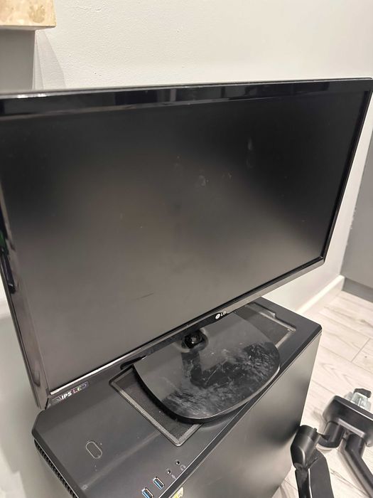 Monitor LG 22 cale
