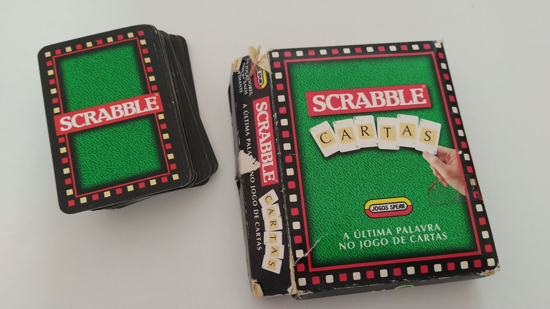 Jogo uno e jogo scabrelle