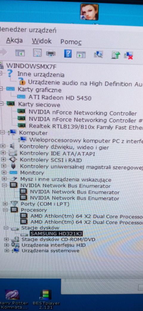 Komputer PC leciwy działajacy