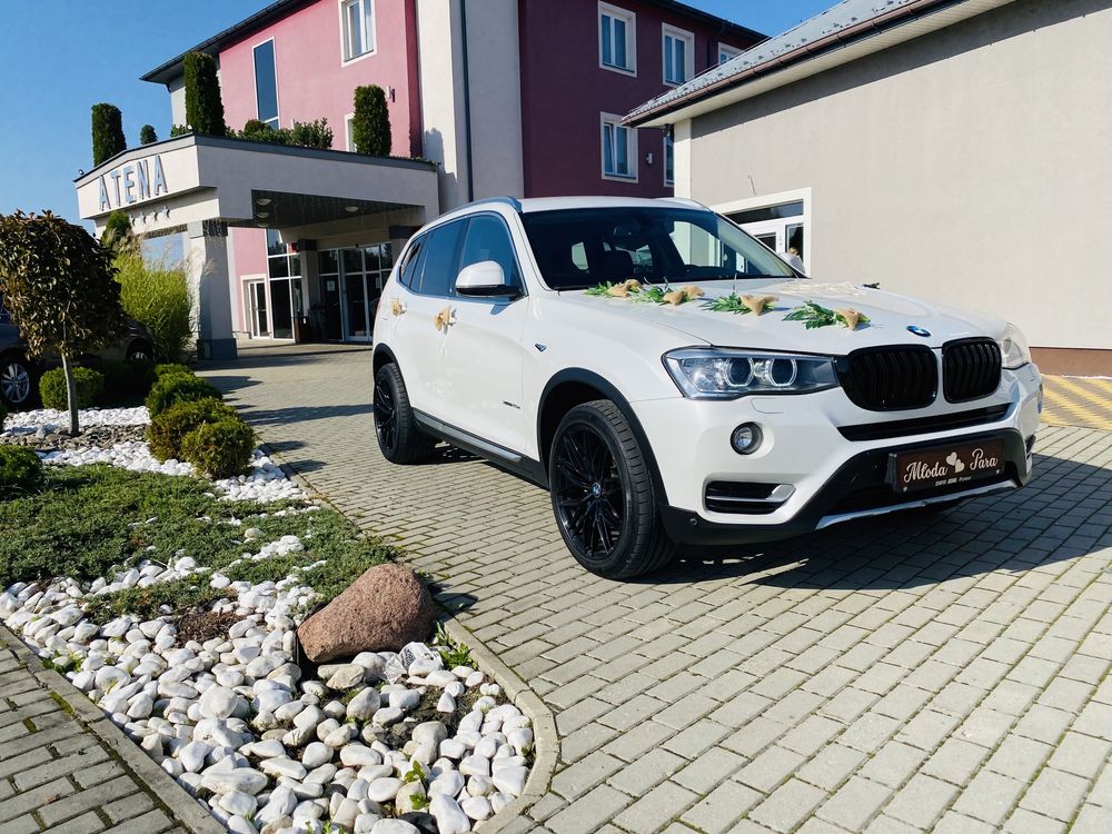 Auto do ślubu BMW x3 biała perła samochód do ślubu wynajem