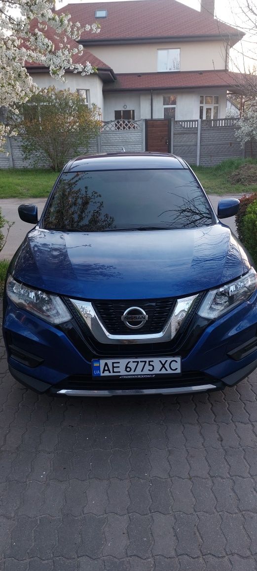 Продам NISSAN ROGUE 2017