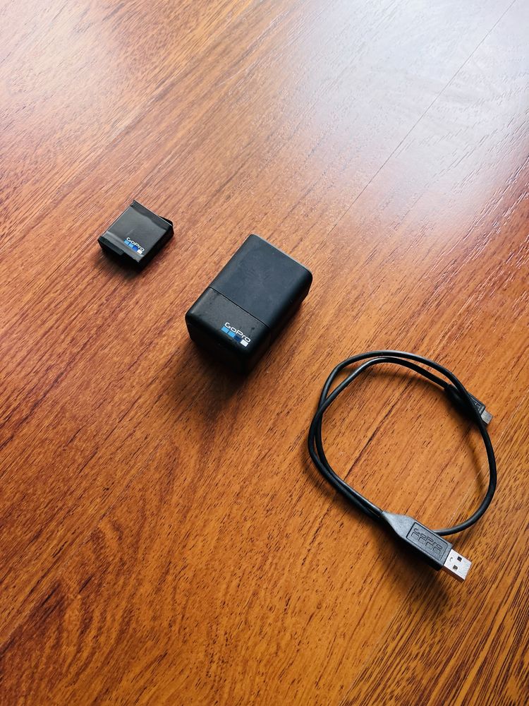 Ładowarka Dual do kamer GoPro 6/7/8 z oryginalną baterią akumulatorem