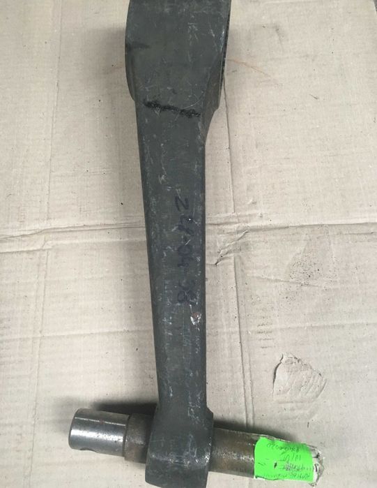 Ramię podnośnika do Ursusa C385 prawe.