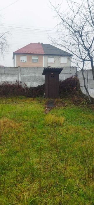 ПРОДАЖ! Фасадна будівля 173м (автошкола) Свалява Соборна,16 Терміново!