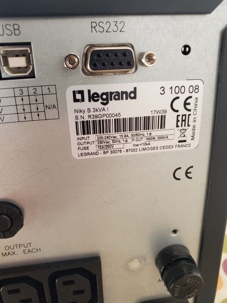 legrand UPS безперебійник 1800 w