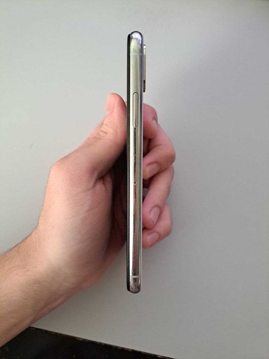iPhone X 64GB Neverlock Silver (90% АКБ)