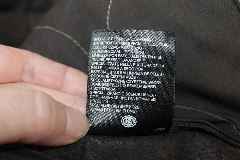 Кожаная мужская куртка бомбер  Angelo Litrico. Размер S.