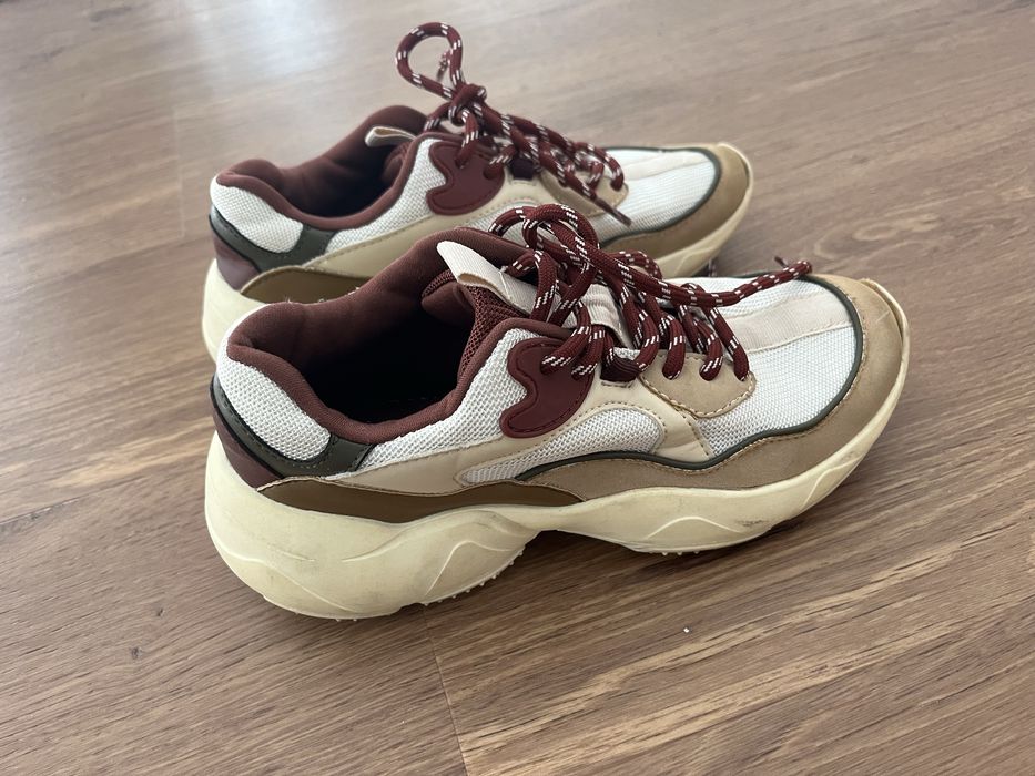 Tenis MNG 36 bom estado