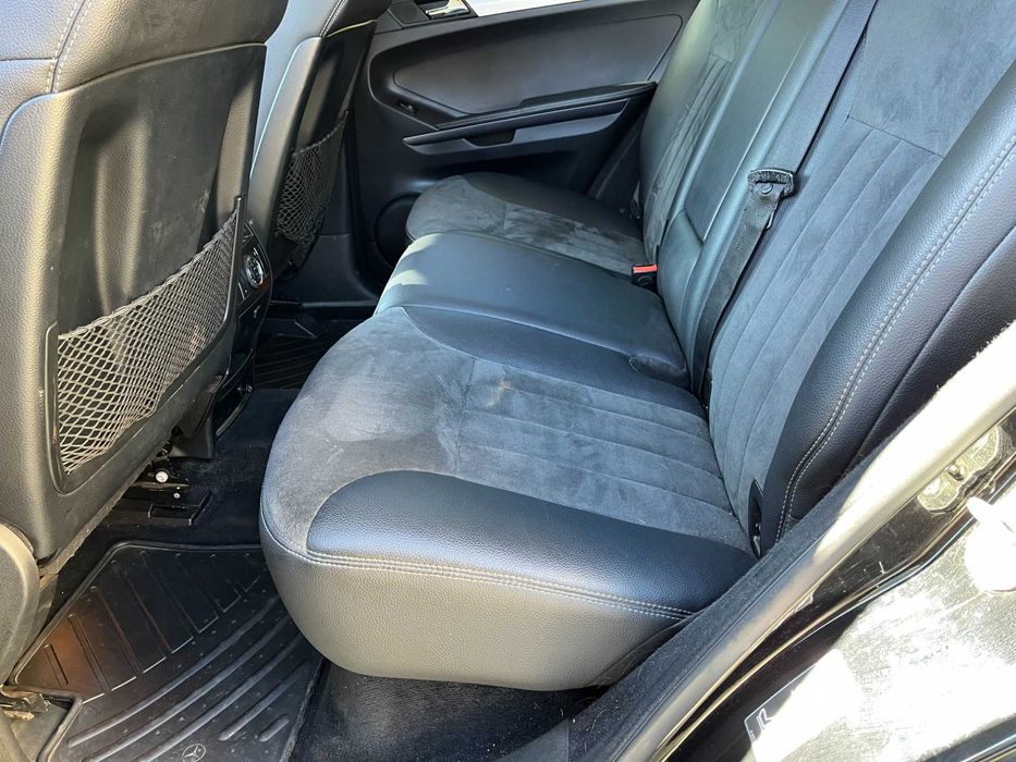 Mercedes-Benz ML 320. 2006 року