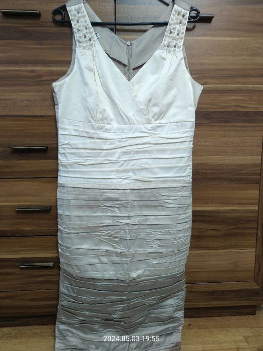 Elegancka sukienka wizytowa - M