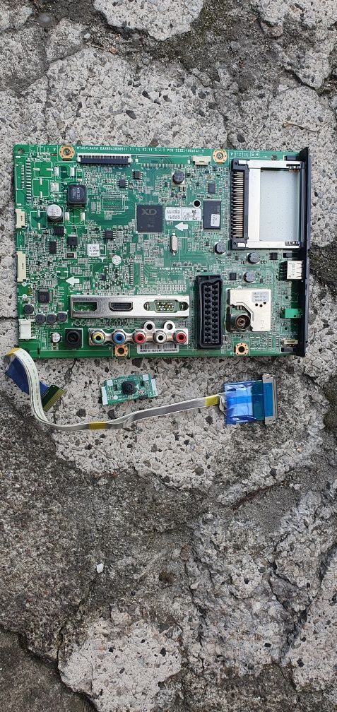 Płyta główna zasilająca telewizora LG