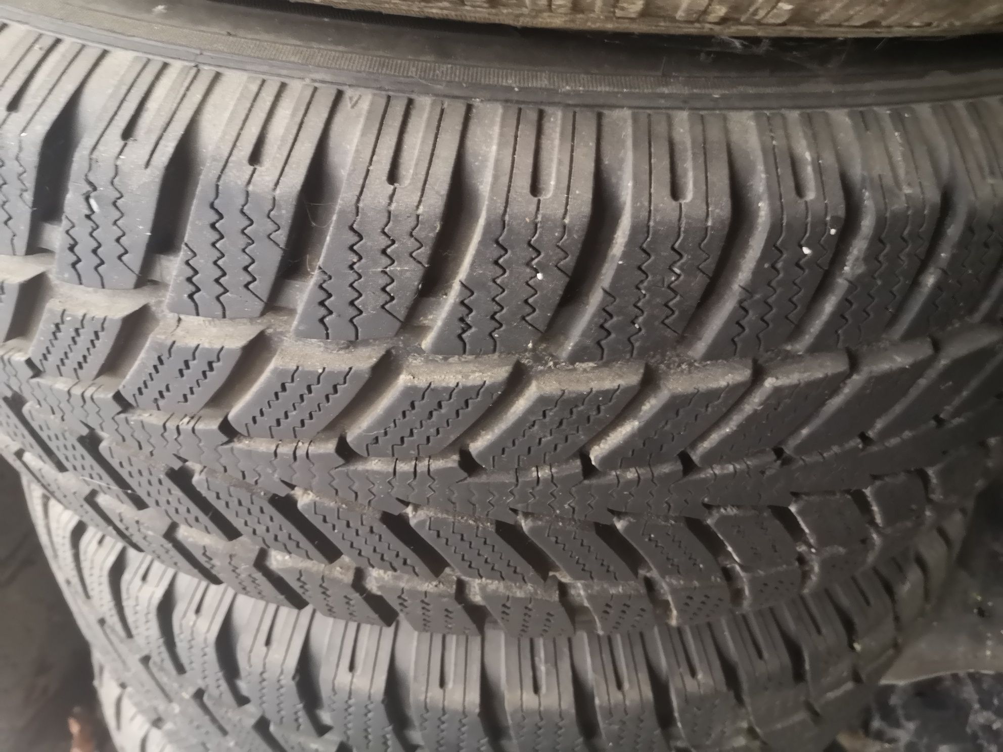 Koła opona felga mitsubishi pajero L 200 265/70 R16