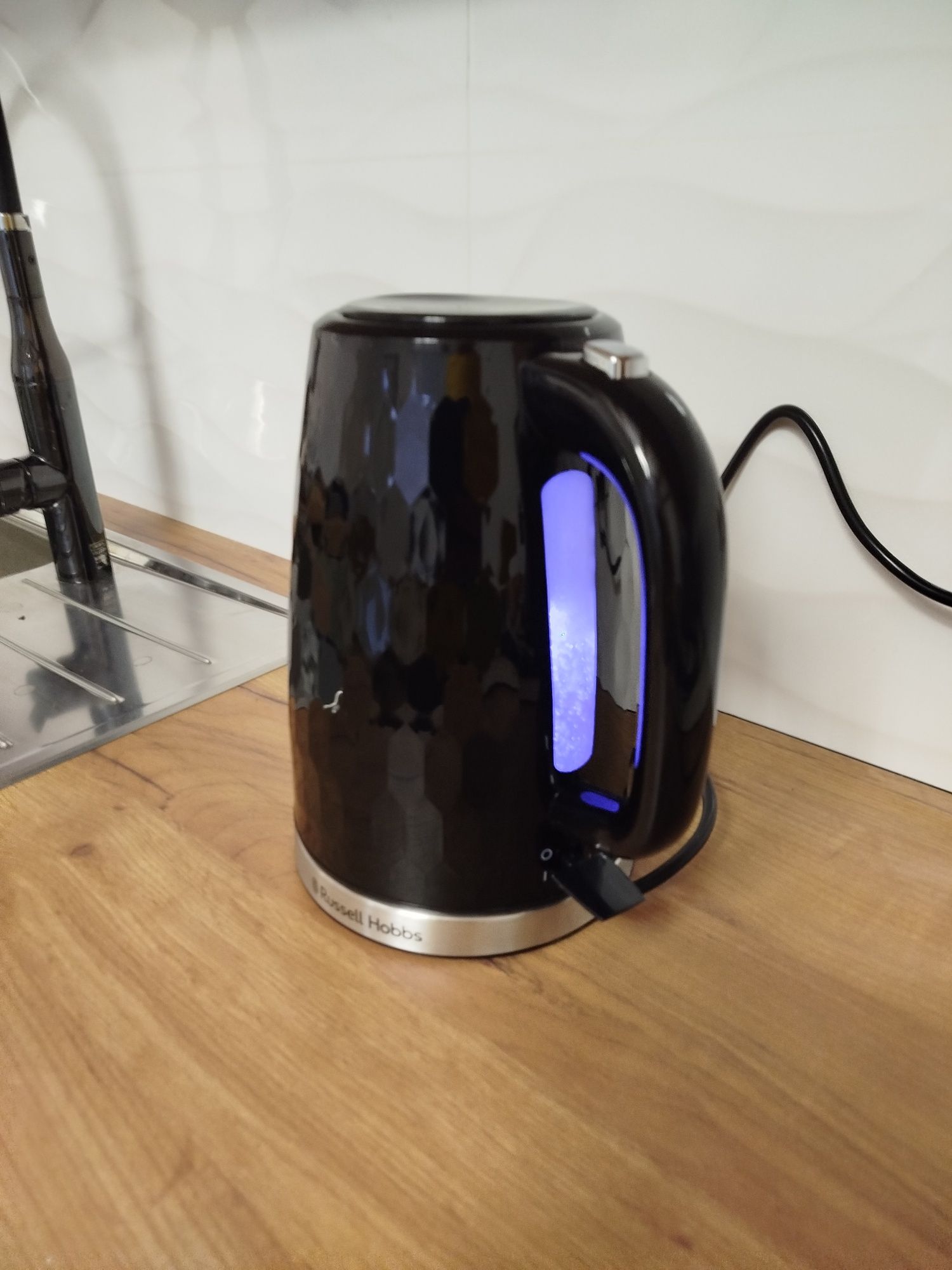 Електрочайник Russell Hobbs