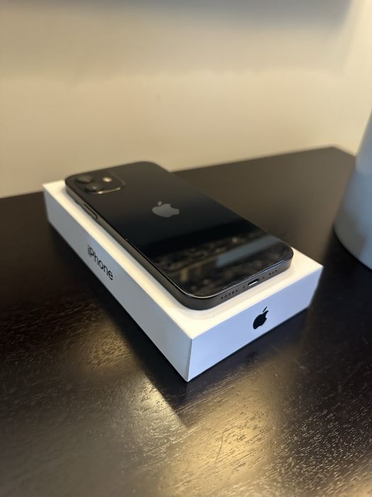 Iphone 12  telemovel