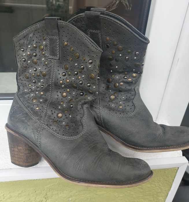 Женские кожаные ботинки 39 р. Шкіряні чоботи казаки