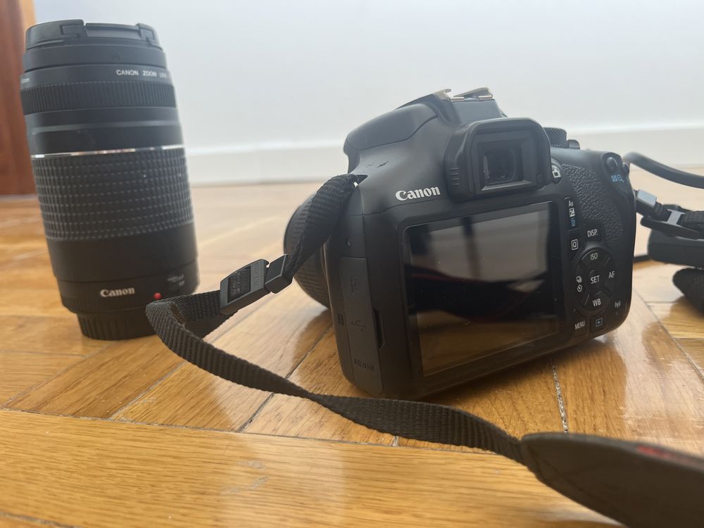 Canon EOS1300D + bolsa + Lente