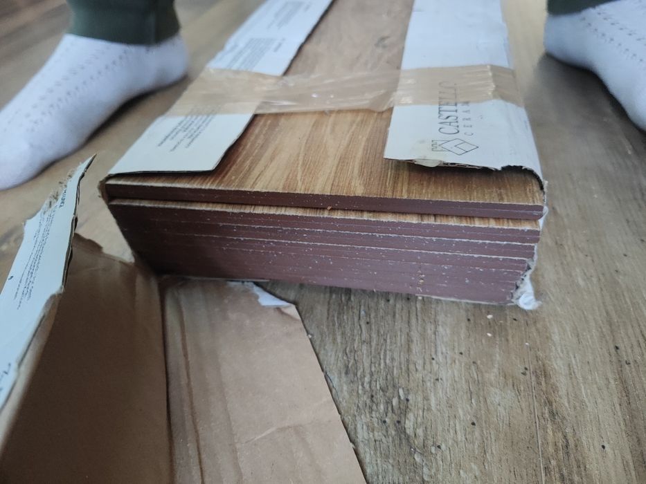 Płytki łazienkowe 17,5x60 8szt