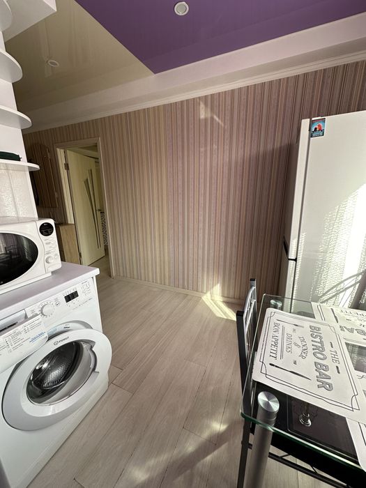 Посуточно ЦЕНТР Малый рынок 1комн люкс подобово центр малий