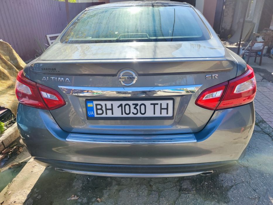 Продам Nissan Altima 2.5л автомат 2016год