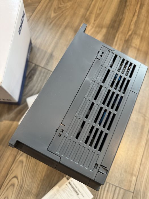 FALOWNIK LG G100 - LSLV0075G100-4EOFN (P: 7.5KW, U: 3X400V, I: 16A
