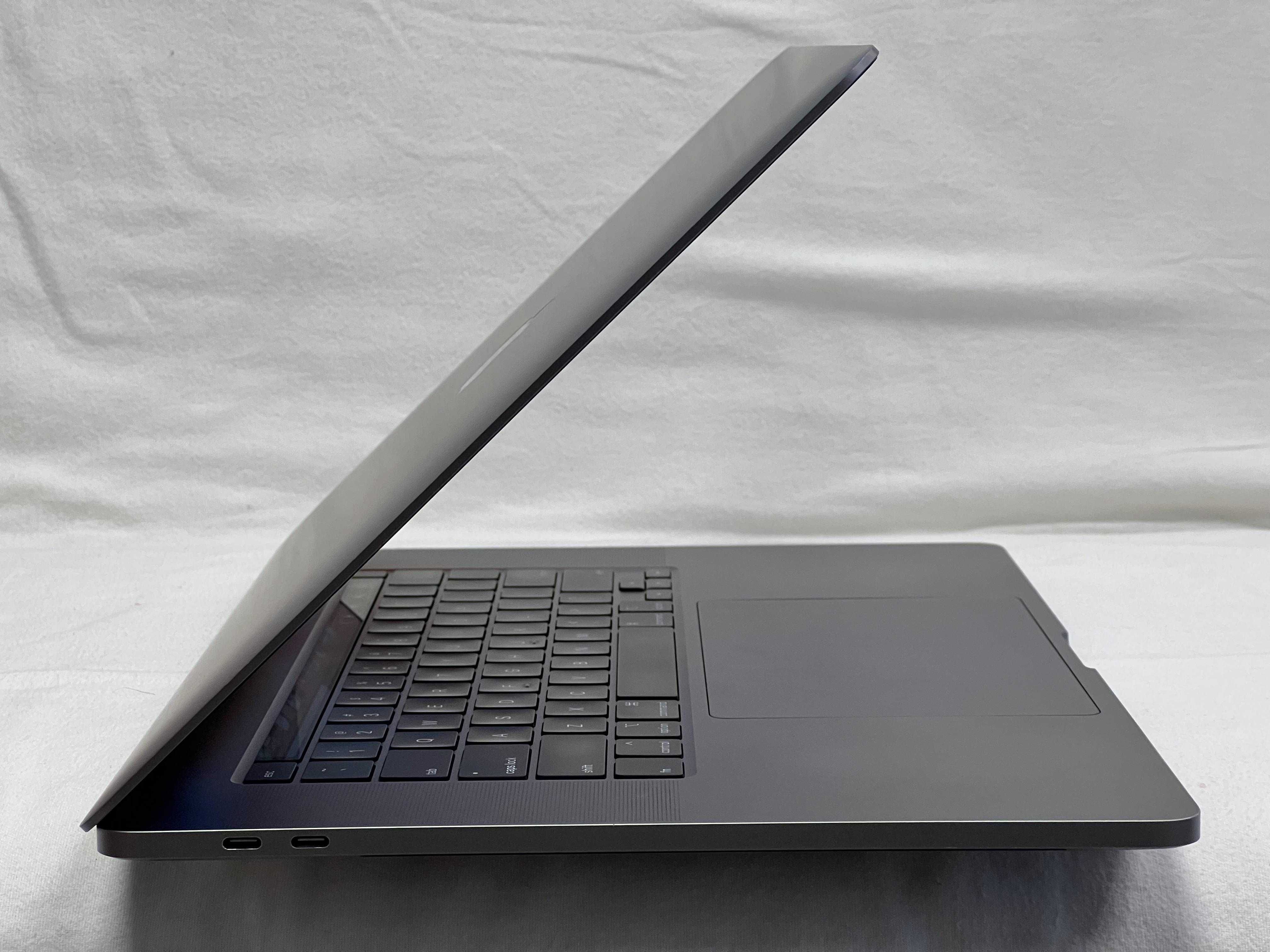 MacBook Pro 16 Space Grey 2019 i9-2.4/32GB/500GB SSD