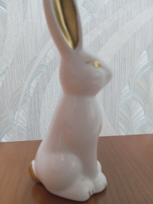 Подарок сувенир фигурка фарфоровая статуэтка зайчик