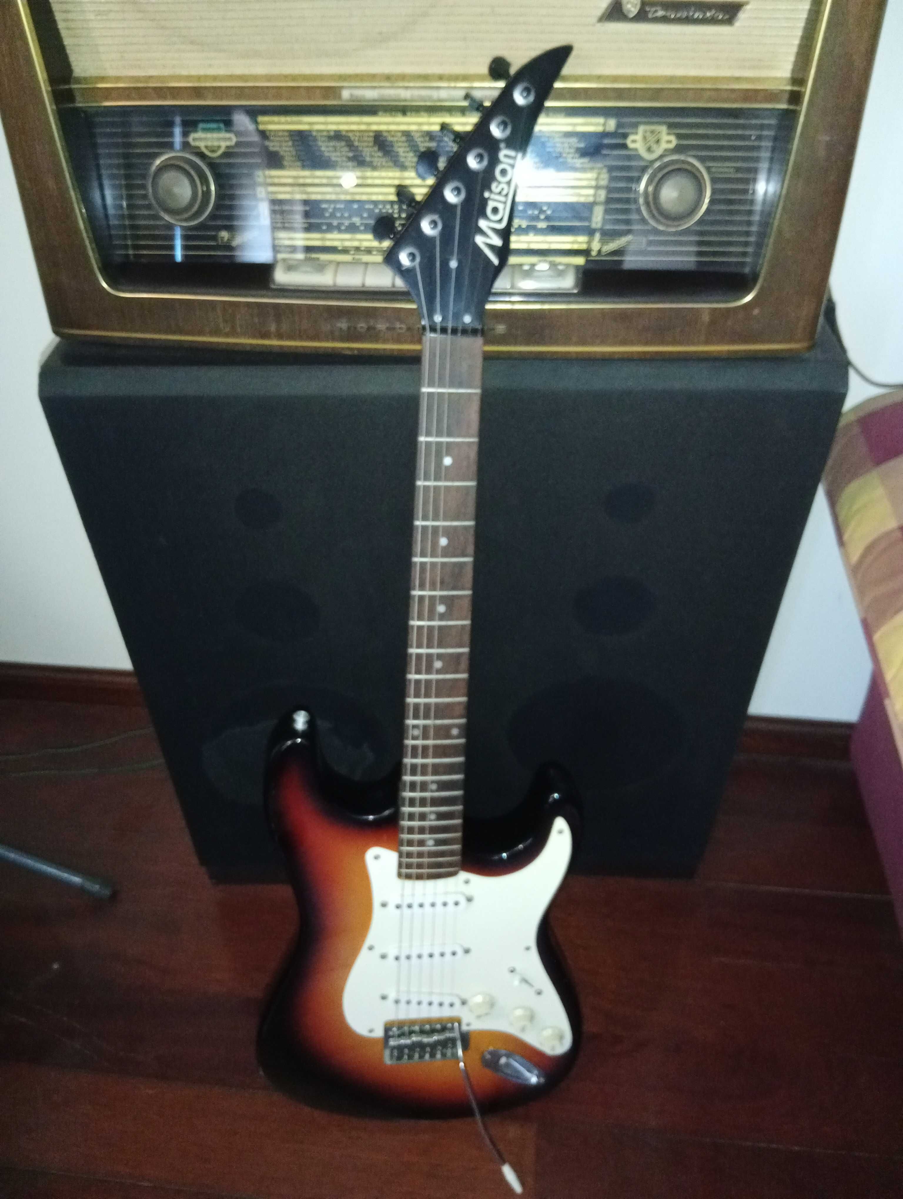 Guitarra elétrica Maison