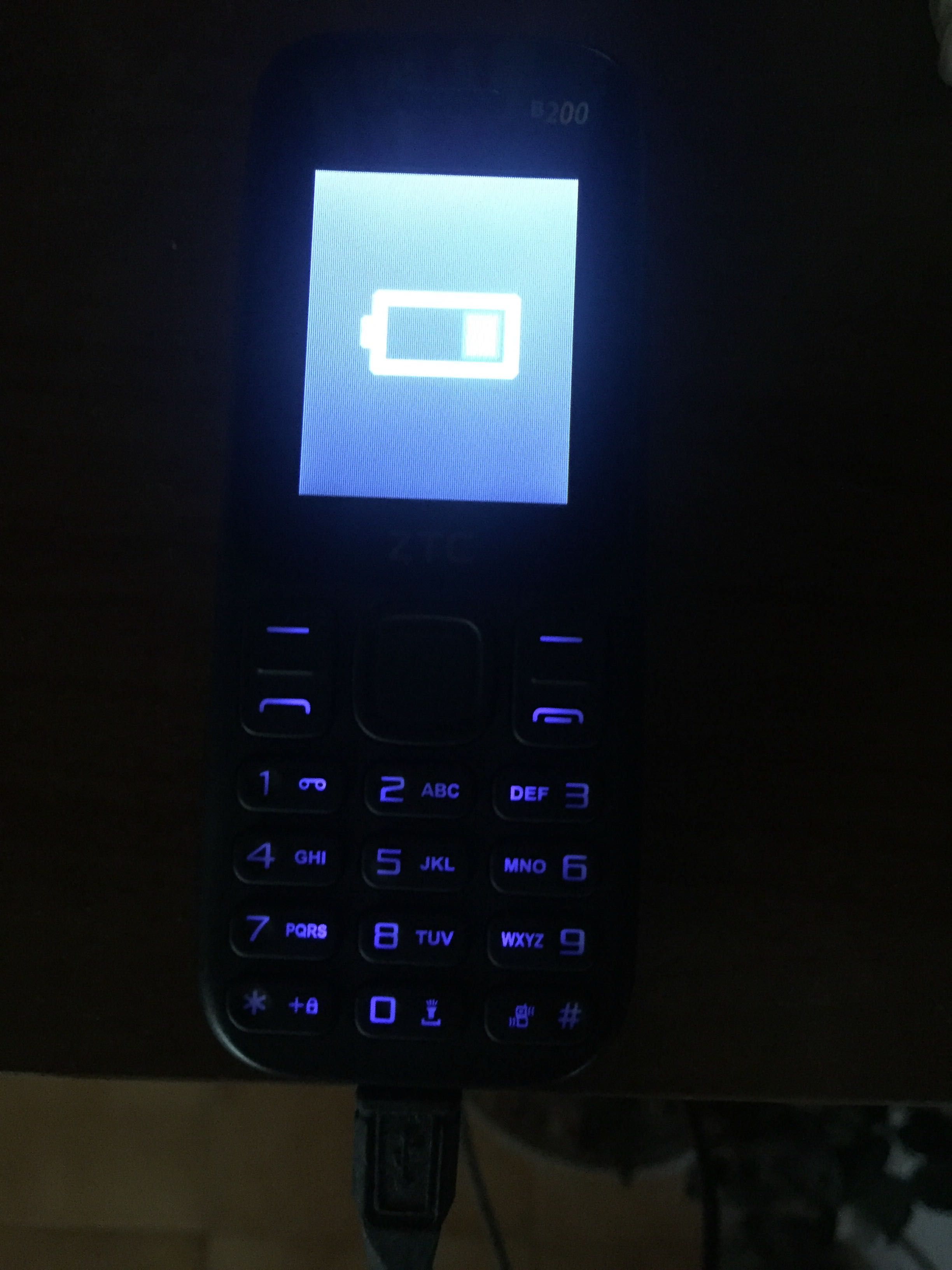 Telemóvel ZTC usado