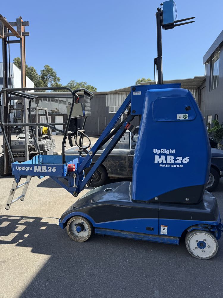 Plataforma elevatoria baterias novas