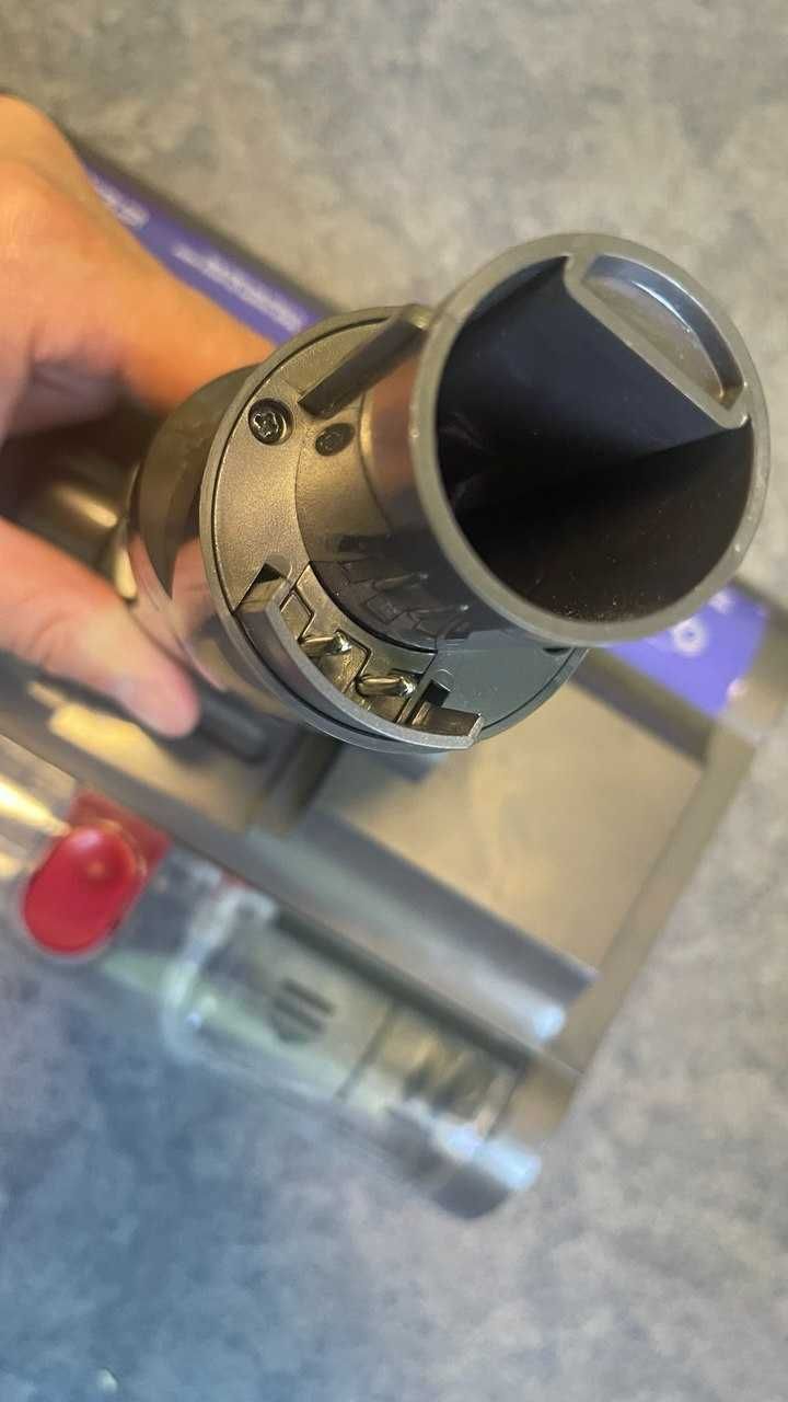 Нова насадка для вологого прибирання Dyson