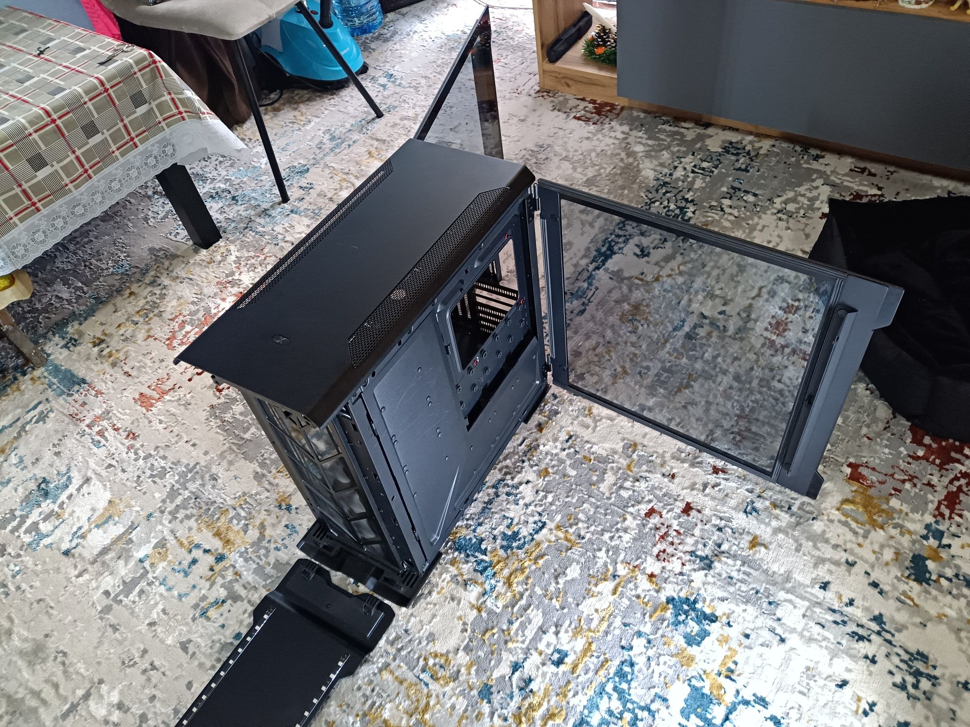 Продам корпус Phanteks Enthoo Evolve X.