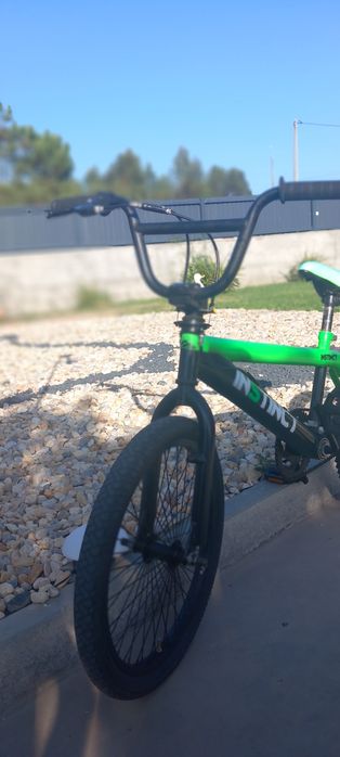 Bicicleta BMX Instinct