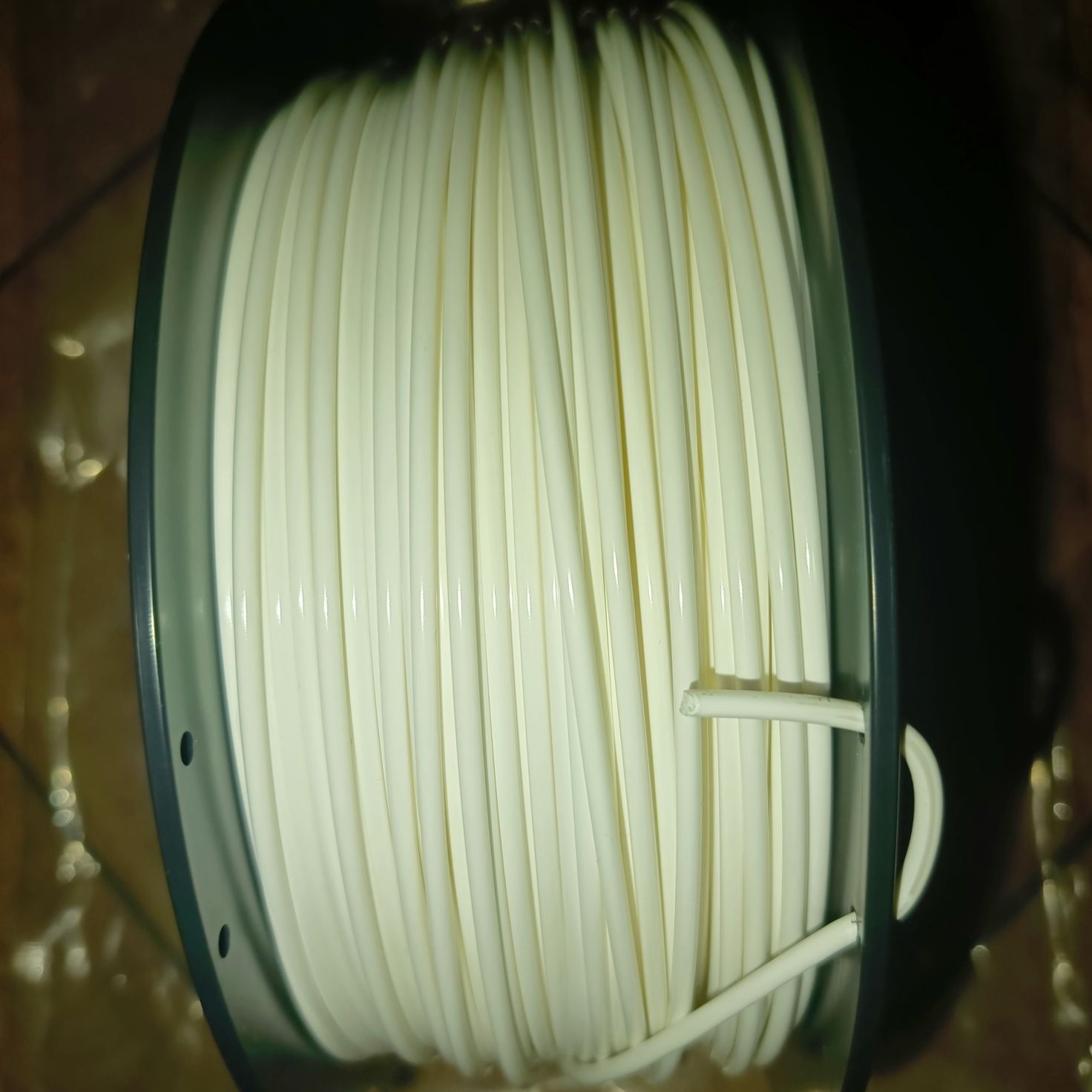 Filament do drukarki 3D AmazonBasics PLA,2,85mm,biały,szpula około 1kg