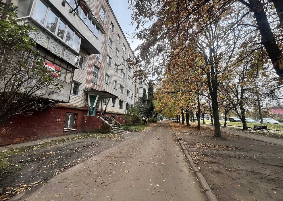 Продаж 1-кімнатної квартири на Виставці, просп. Миру