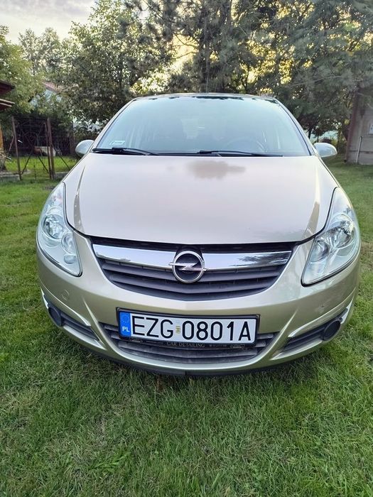 Opel Corsa D z roku 2008 silnik 1.2l do kupienia
