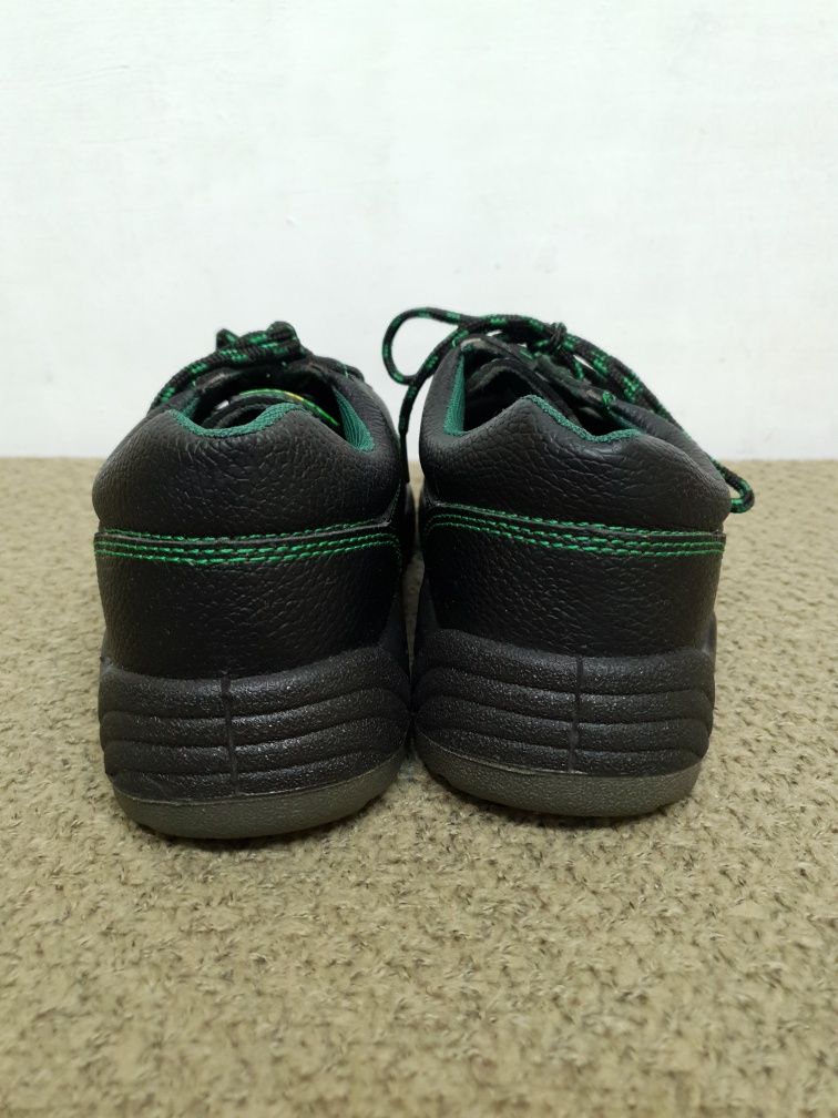 Buty ochronne Adamant 39 S1 SRC metalowy podnosek