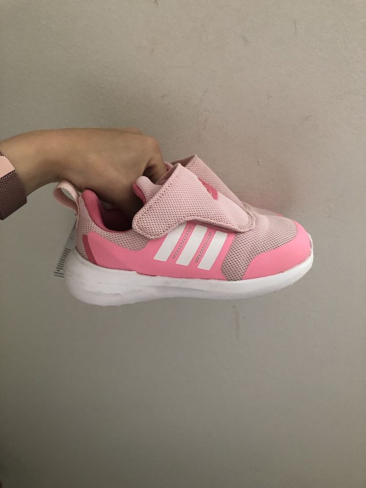 Dziecięce buty adidas różowe rozmiar 26.5