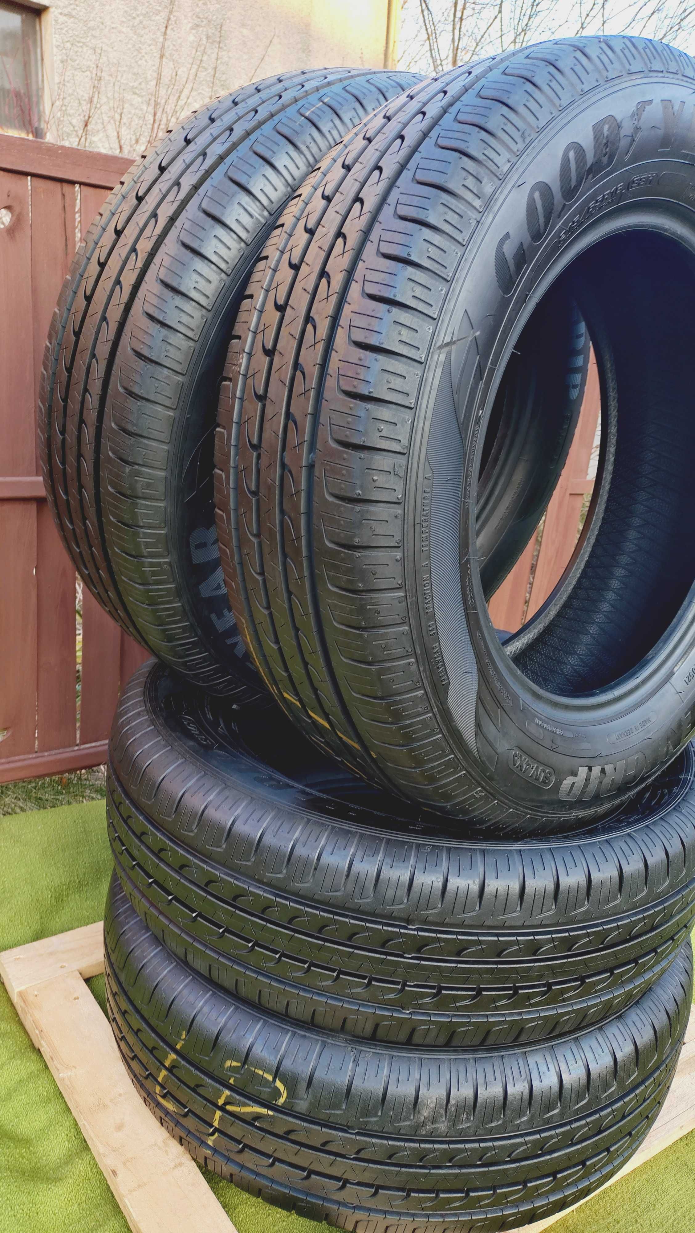 opony komplet GOODYEAR EFFICIENTGRIP 215/65 R16 SUV 4x4