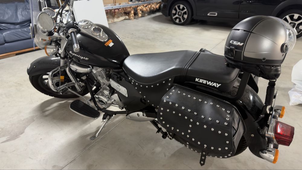 Vendo keeway superlight como nova