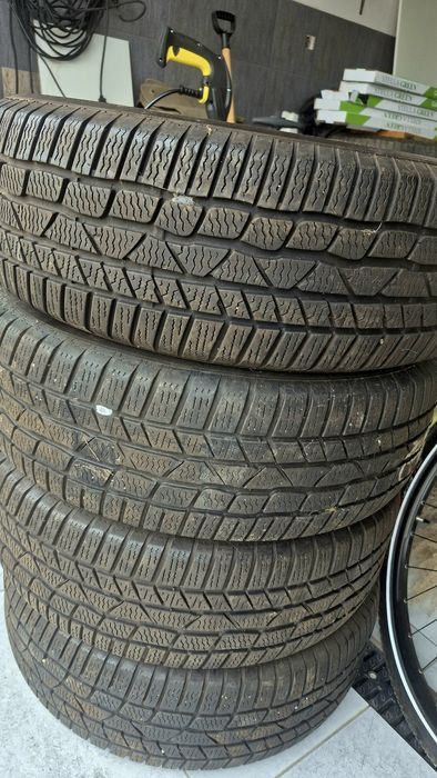 Opony zimowe Continental 215/55/18