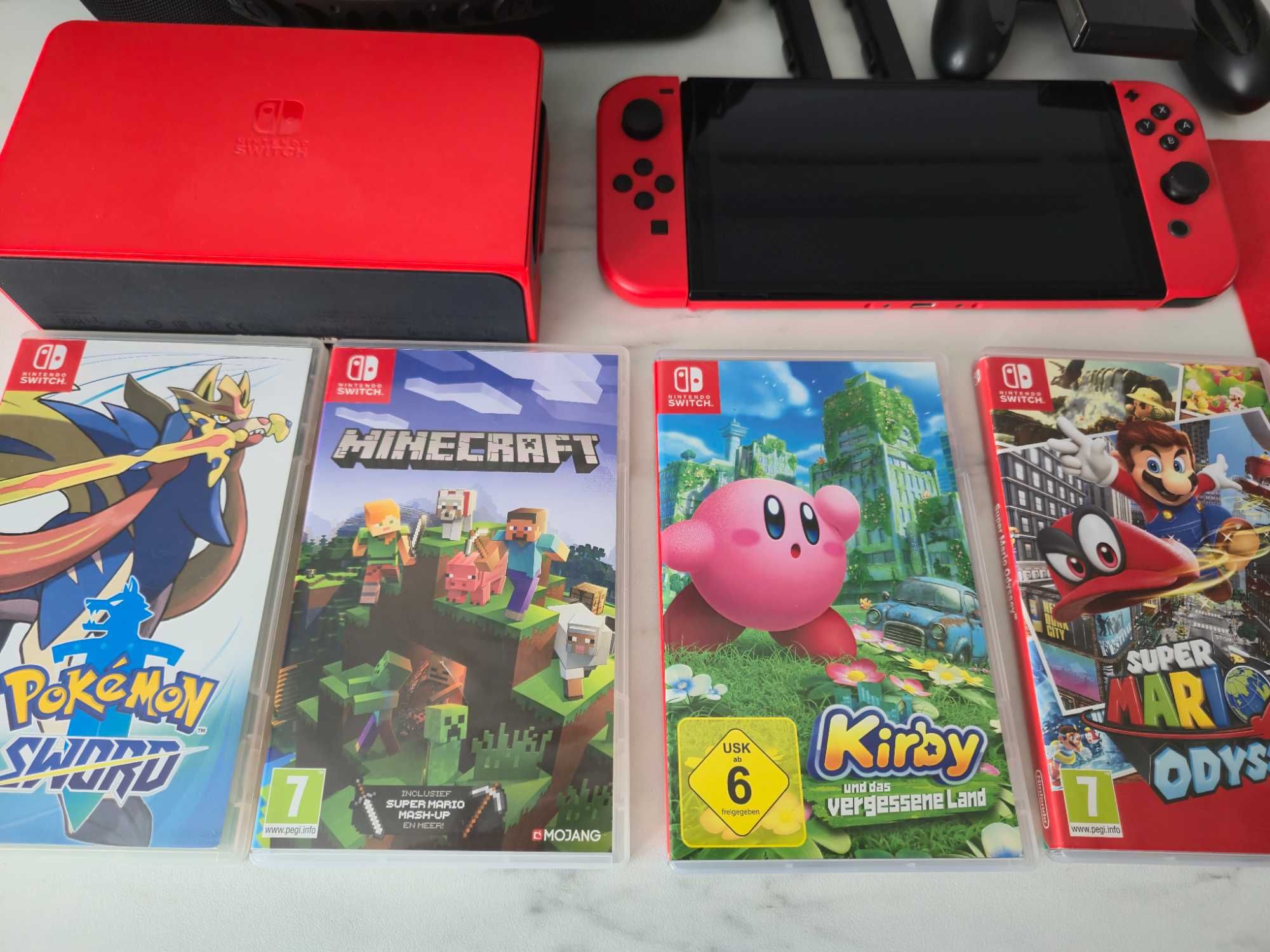 Konsola NINTENDO Switch Oled Mario Red Edition