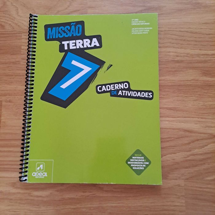 Manuais escolares e cadernos de atividades 7º ano