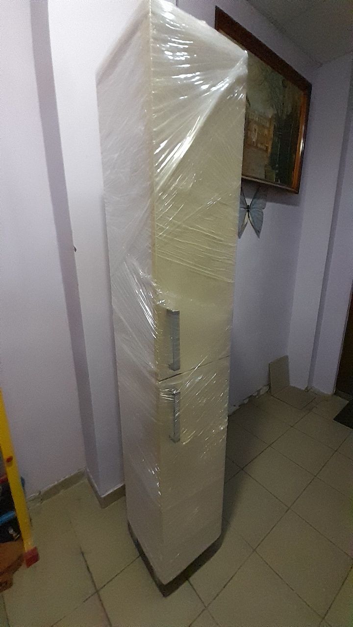 Продам пенал в ванную комнату.