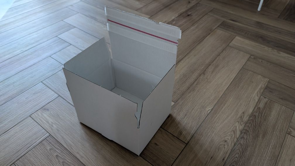 Sprzedam pudełka kartonowe kartony z taśmą do zwrotu