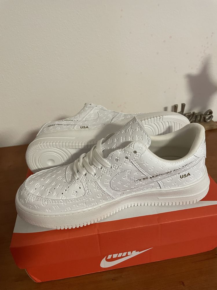 Nike Air Force X LV