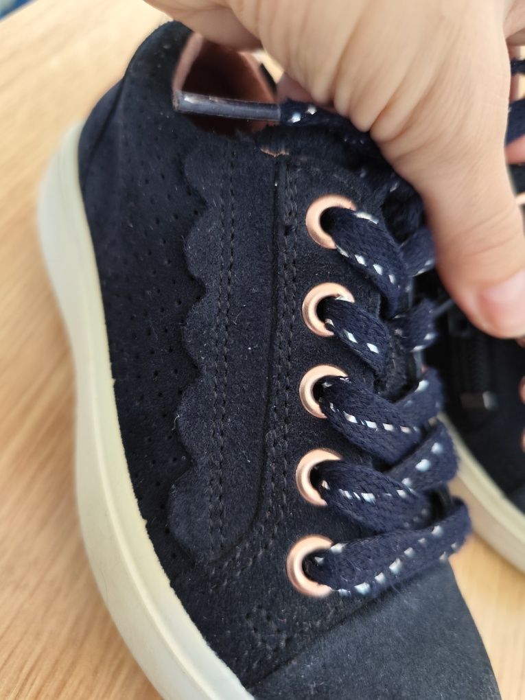 Buty jesienne sneakersy Ecco 28 dla dziewczynki