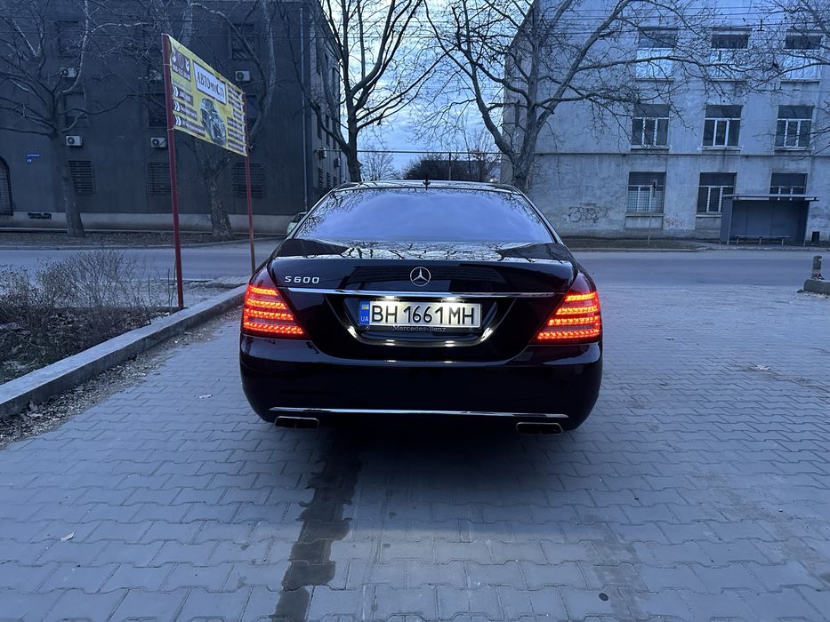 Mercedes W221 S600