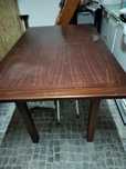 Mesa  em  Mogono