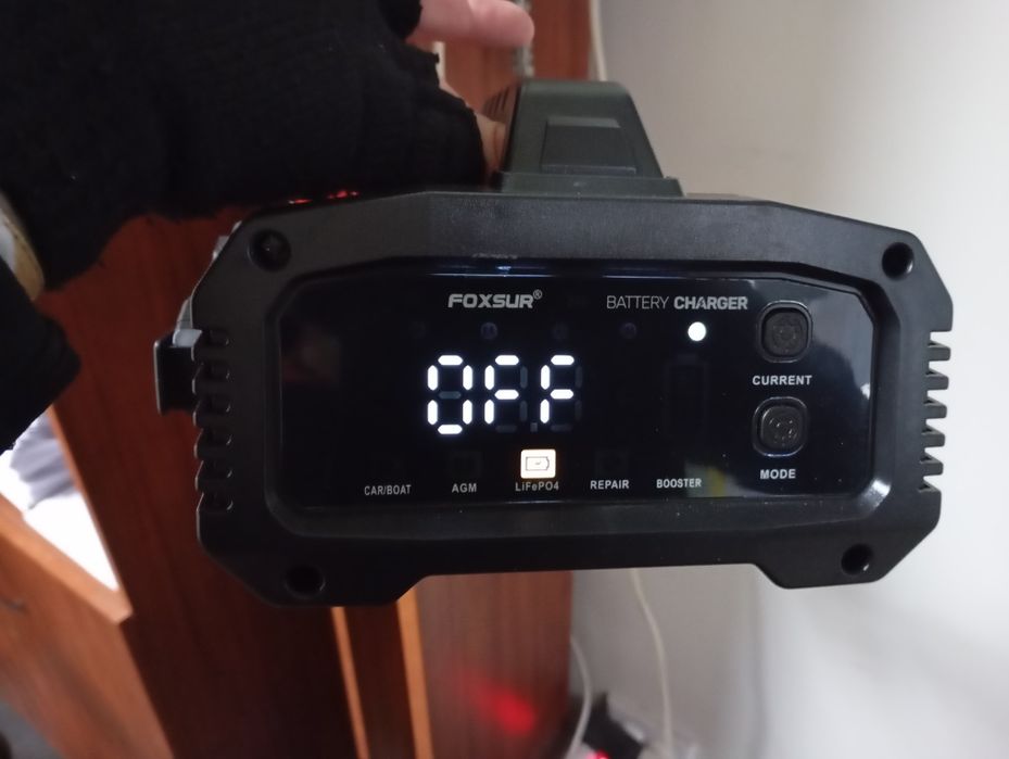 FOXSUR (12V/25A-24V/15A)  - импульсное зарядное устройство, авто